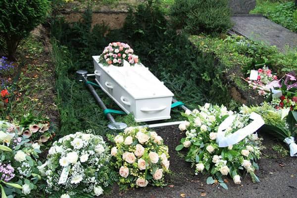 Bloemen en rouwboeketten