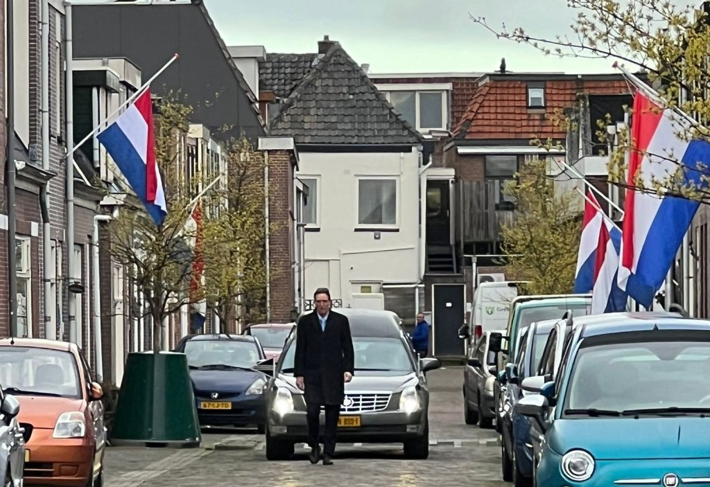 Voorlopen in de Havenstraat te Hillegom