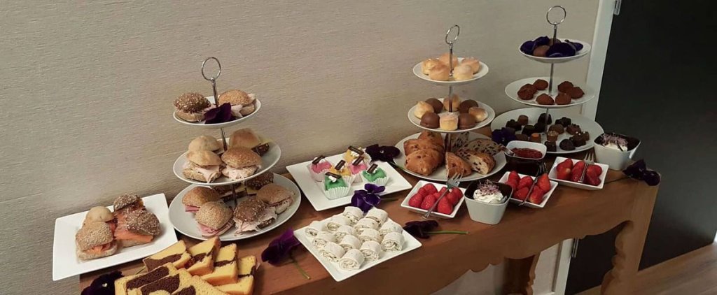 High tea in 24-uurs kamer